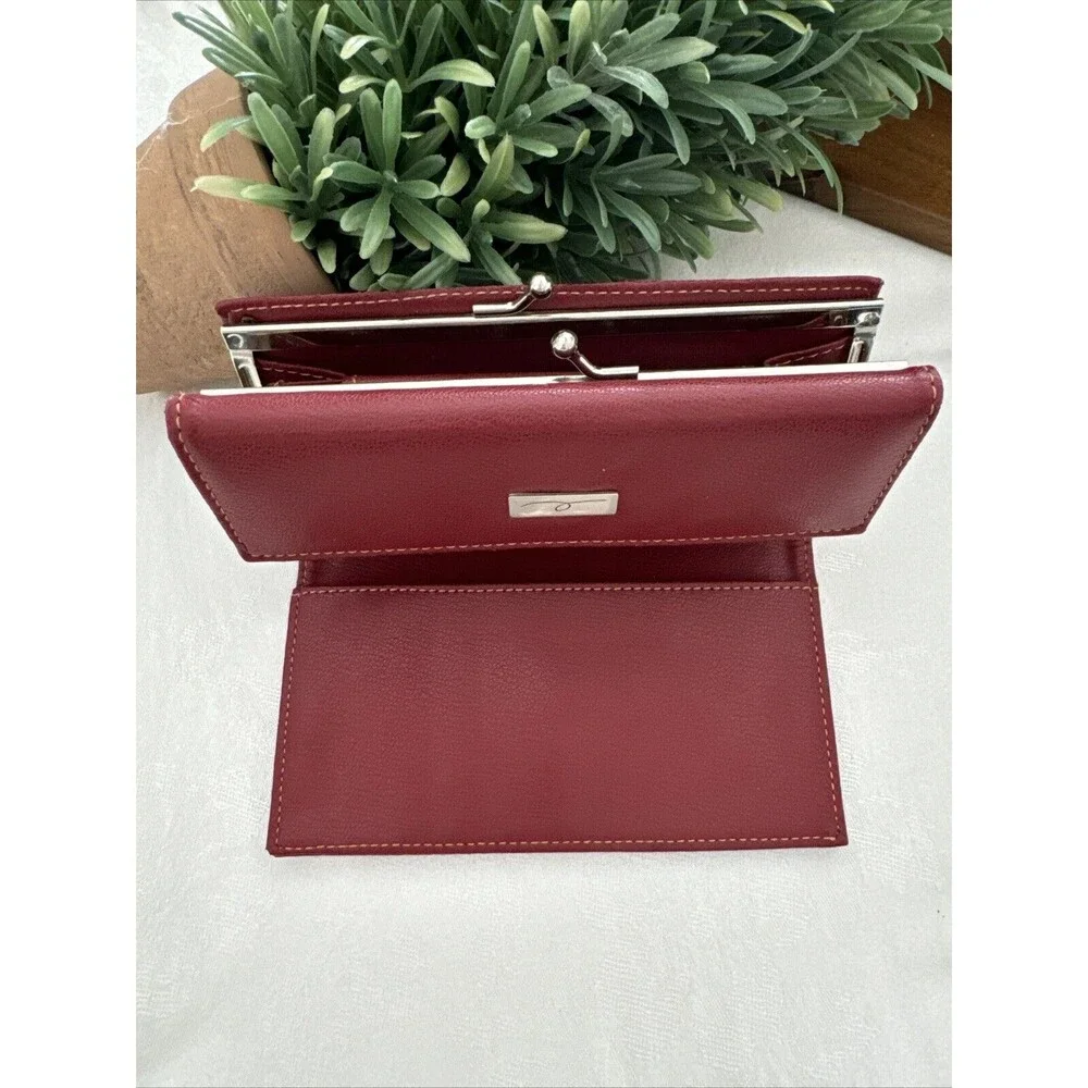 Clutch Wallet Bag Multi Space Bright Red Card Holder Women’s Red Leather